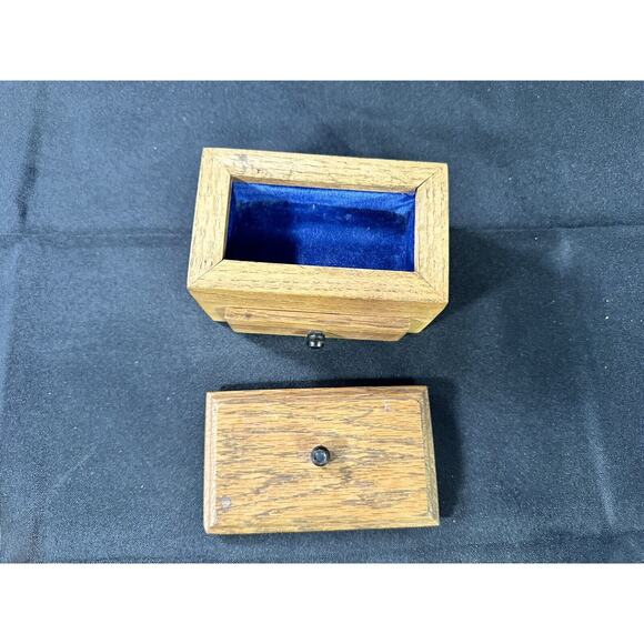 Small Wooden Trinket Box 5” X 3” X 3 1/4” - Picture 4 of 16